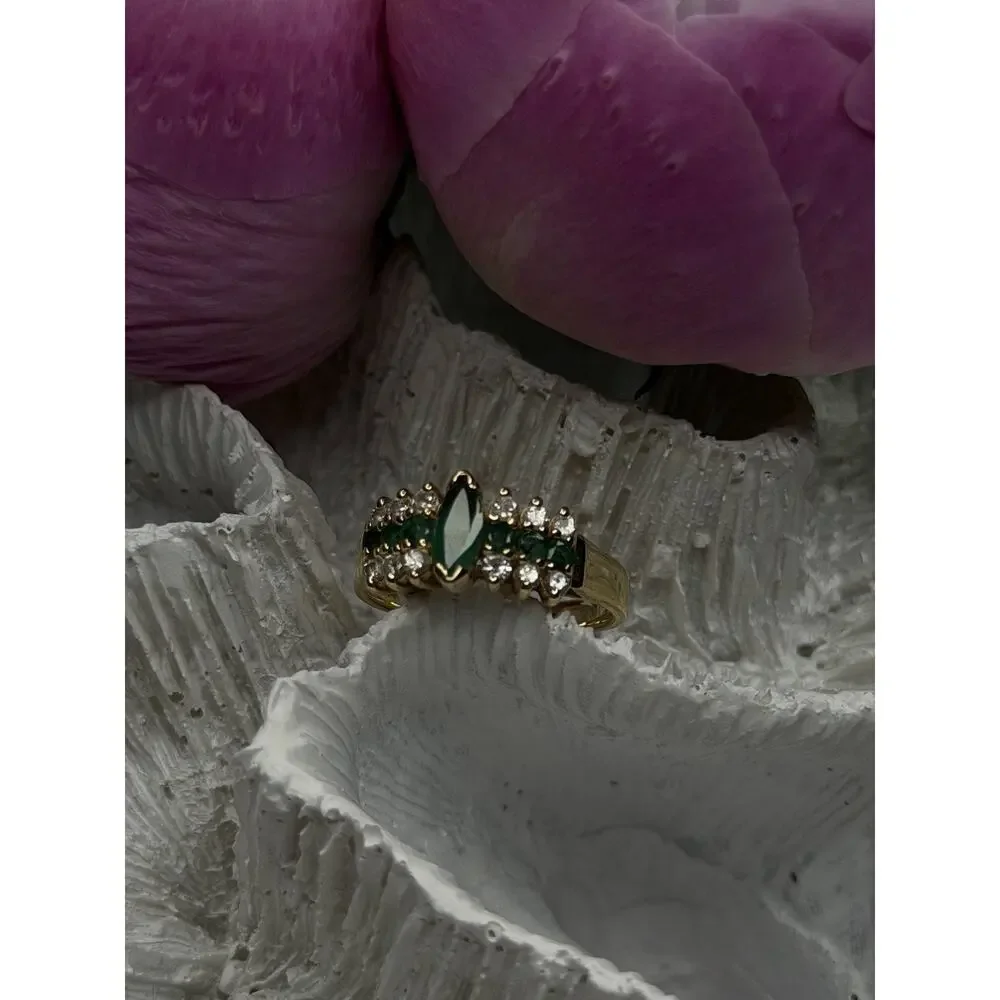 Elegant 14K Yellow Gold Emerald & White Topaz Ring Size 6